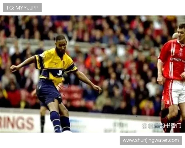 阿内尔卡:阿森纳和巴黎我都很喜欢,更支持巴黎一点点 阿内尔卡:阿森纳和巴黎我都很喜欢,更支持巴黎一点点